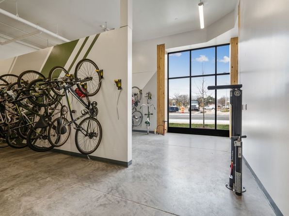 1020 Centerpoint Dr #2220