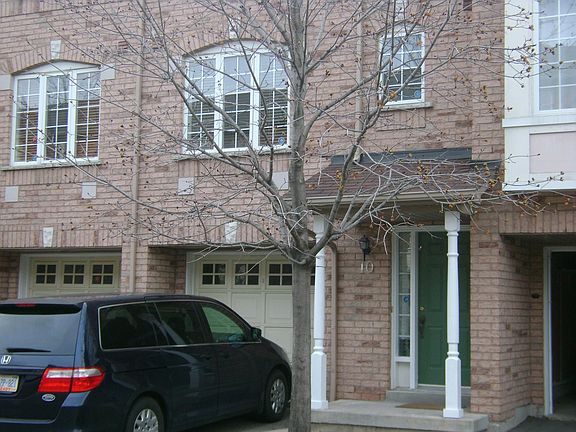 2nd image of 80 Acorn Pl