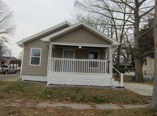 215 S Elm St, Vandalia, IL 62471