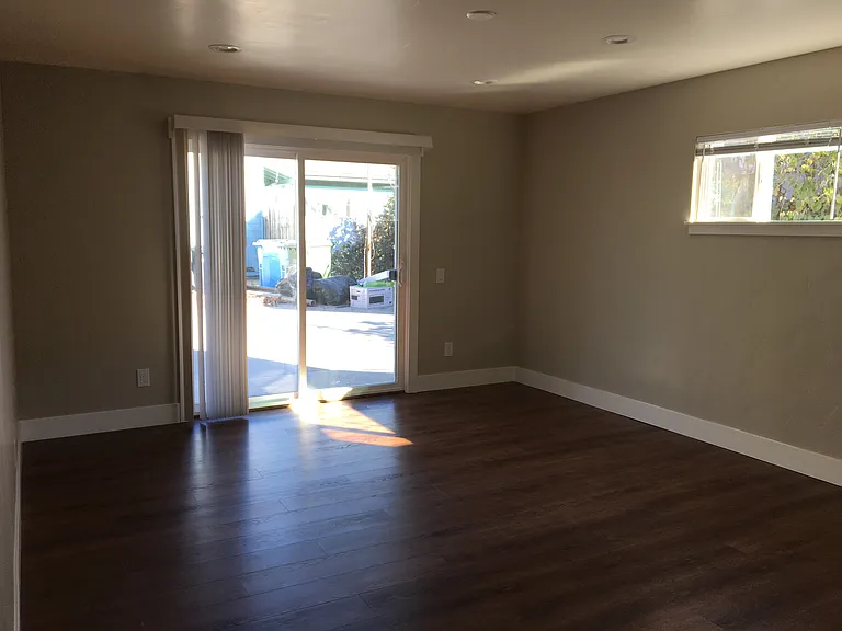 831 Page St — Photo 17
