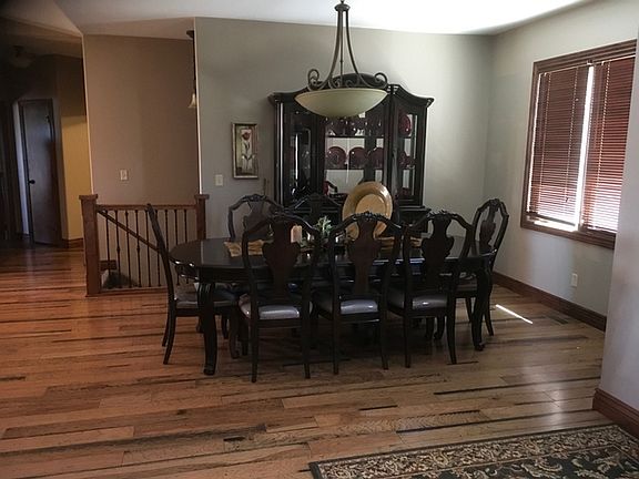 2nd image of 3104 Yellowstar St