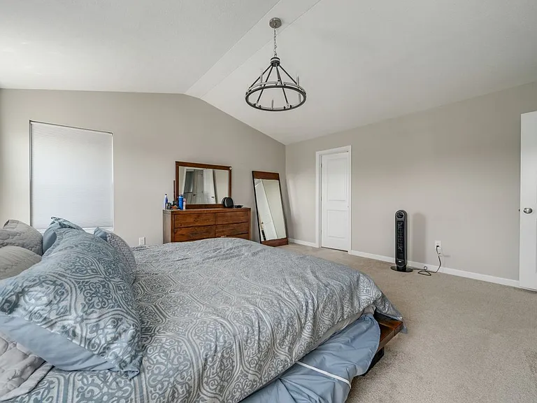 1033 Quarry Oak Dr — Photo 13