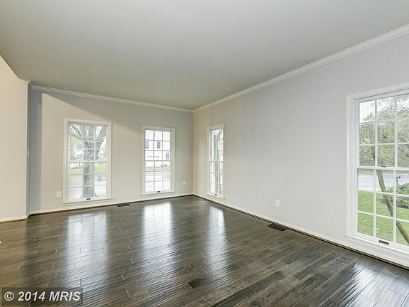 4th image of 8020 Chippenham Ct