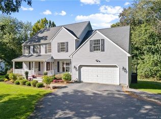 13 Otterbrook Dr, Old Saybrook, CT 06475