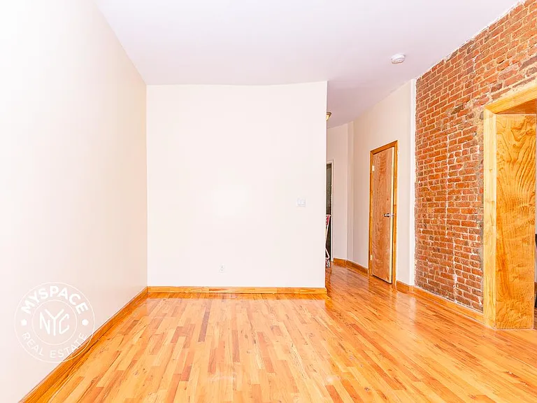 126 Graham Ave #3B — Photo 6
