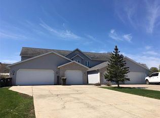3063 Selkirk Dr APT 3, Sun Prairie, WI 53590