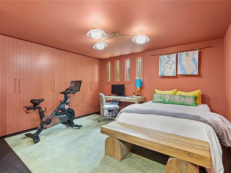 3252 W Roxboro Rd NE — Photo 42