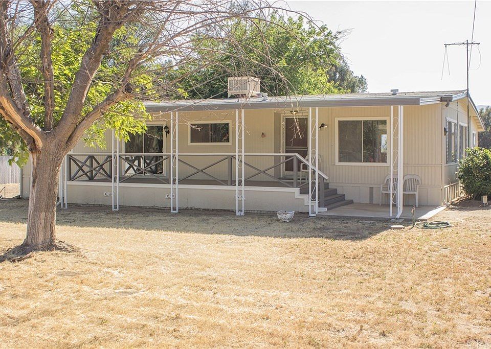 1st image of 34579 Woods Ln