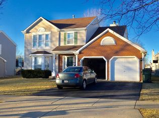 848 Belle Isle Ln, Vernon Hills, IL 60061