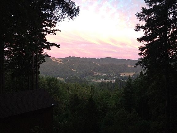 4th image of 15 Madrone Dr