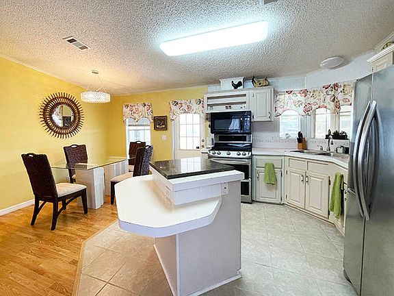 5th image of 25979 Flowerstone Ct #L-083