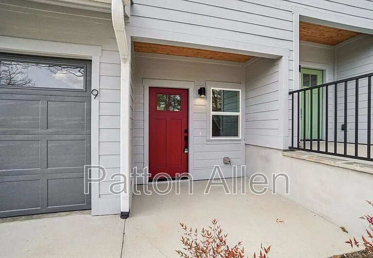 5 Bolton St — Photo 2