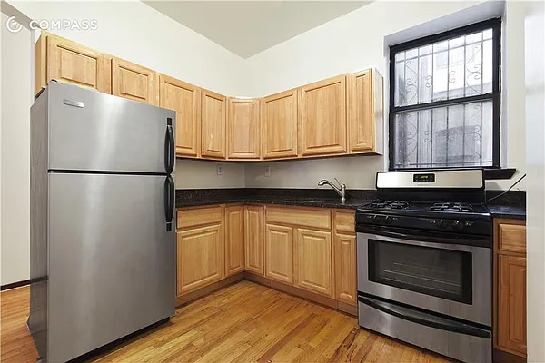 Rented by Compass | media 36