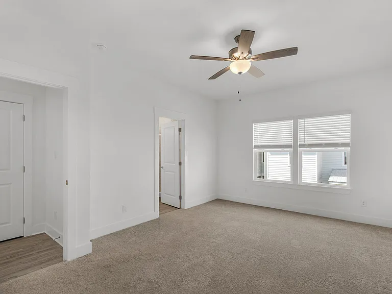 118 Date Palm Ln — Photo 21