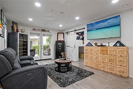 2nd image of 5441 Ocean Unit 101