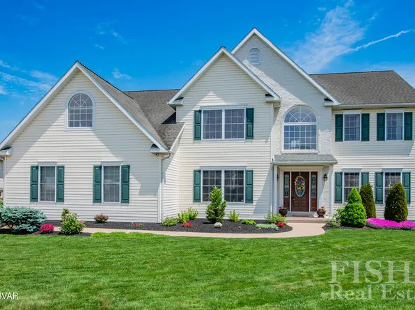 2012 Woodland Rd, Montoursville, PA 17754