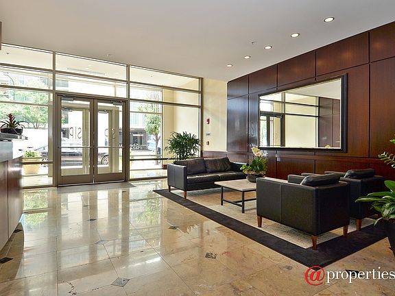 807 Davis Lobby