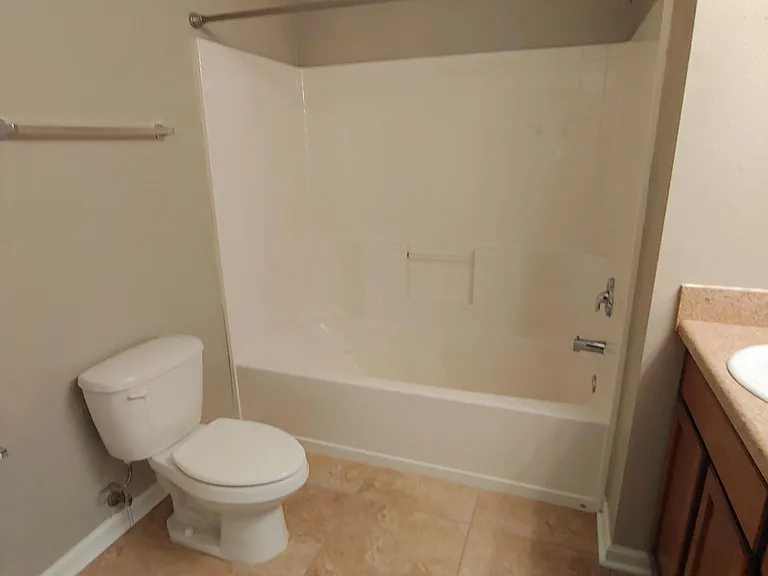 2400 Fred Smith Rd #306 — Photo 20