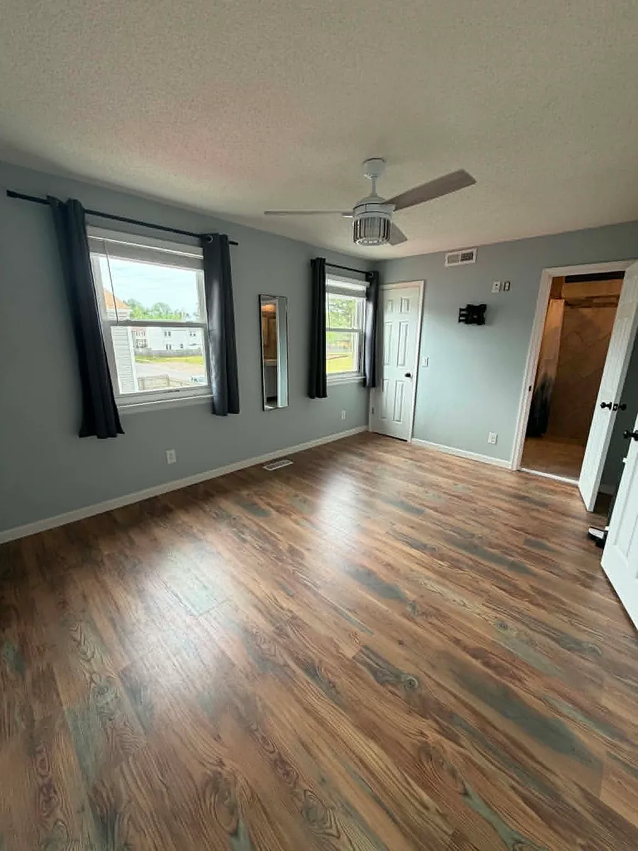 Master Bedroom - 3050 Blackstone Ct