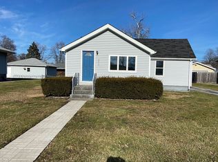2615 39th Pl, Highland, IN 46322