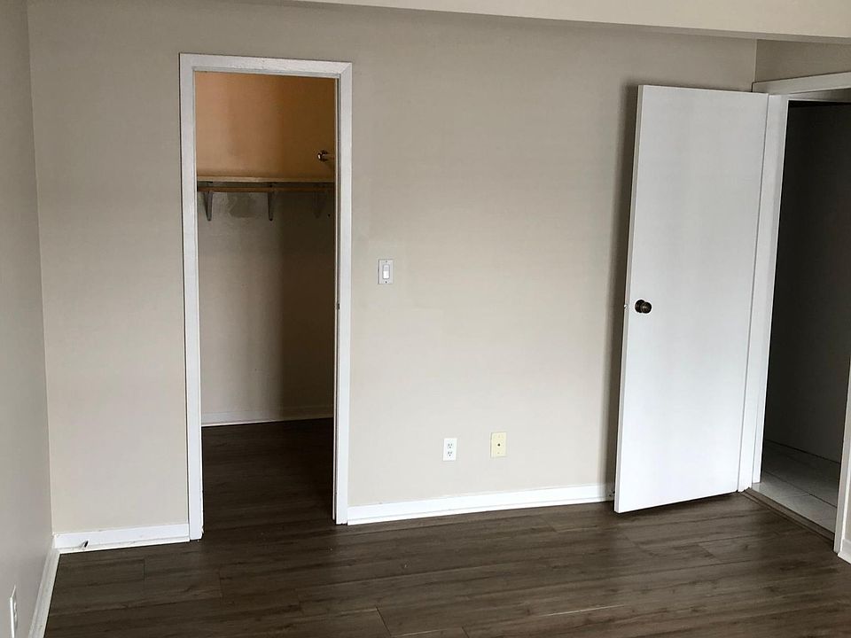 1st image of 3709 Maccorkle Ave SE #3C