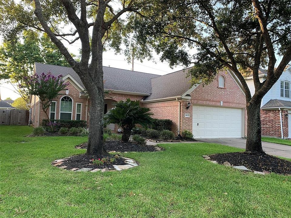 1st image of 20822 Whitevine Way