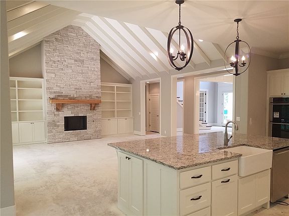 5th image of 1446 Le Chesnay Dr