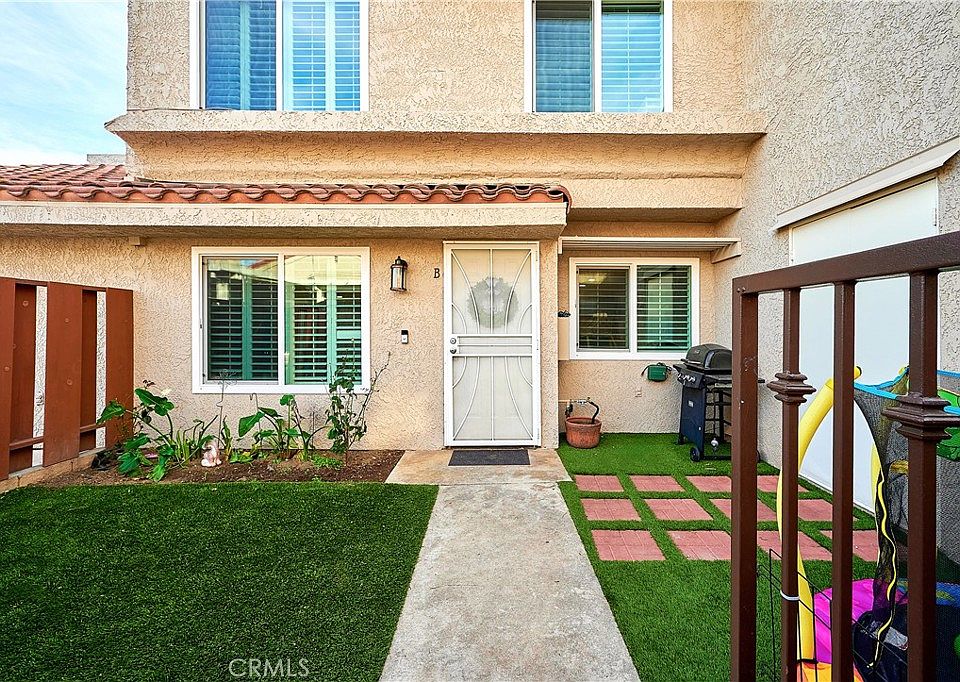 1st image of 6949 Laguna Pl #B1