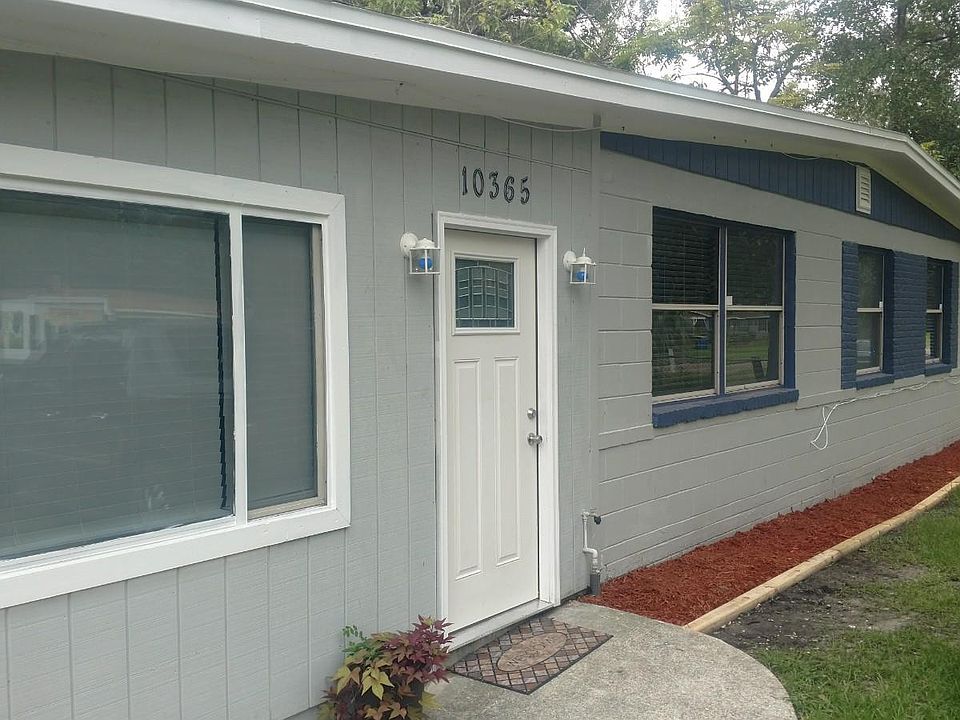 1st image of 10365 Pinehurst Dr