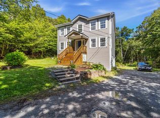 35 Tomahawk Run, Hammonds Plains, NS B4B 1Z4