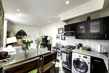 Rented by Icon Realty Management