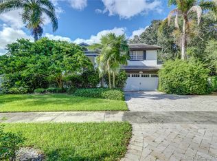 9901 SW 23rd St, Davie, FL 33324