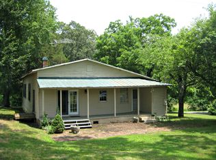 46 Washington Ave, Meherrin, VA 23954