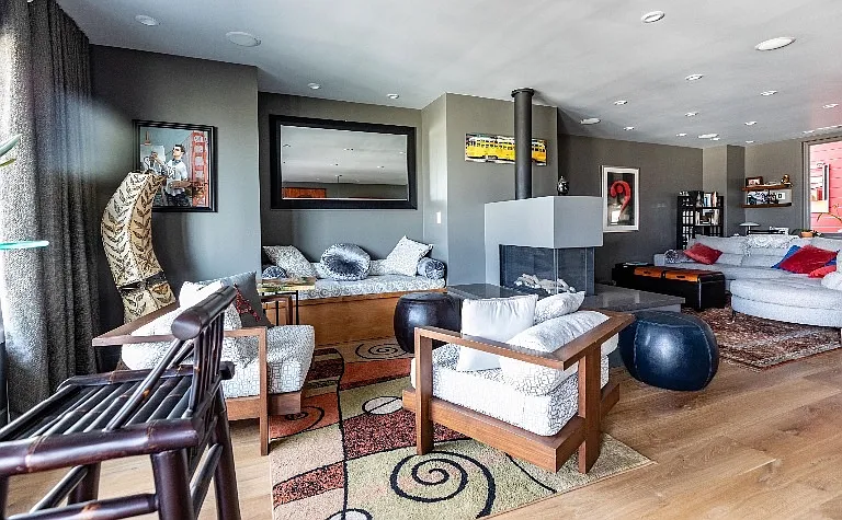 Open Living Space and 3-Sided
 Fireplace