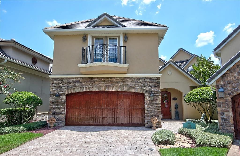 280 Lake Brittany Ct