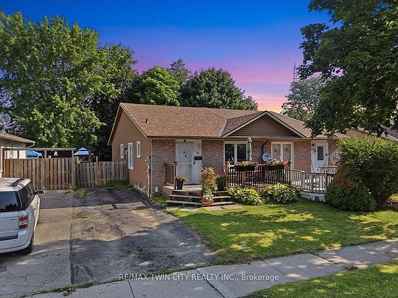 2nd image of 16 Palomino Dr