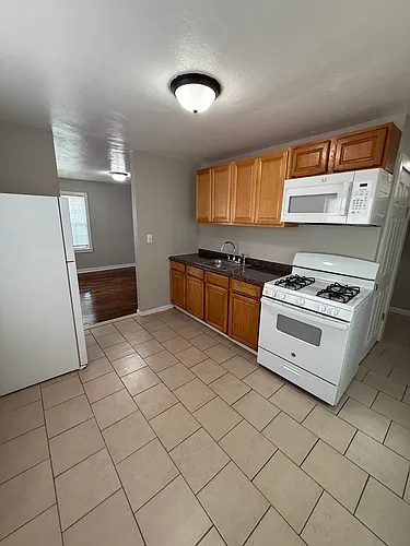 30 Hilltop Rd #1R Photo 1
