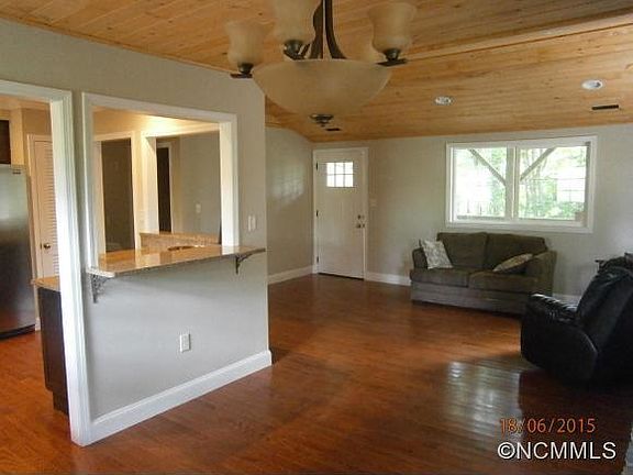 5th image of 201 Tall Timbers Ln
