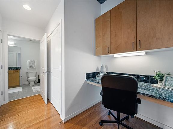 5th image of 250 Pharr Rd #412