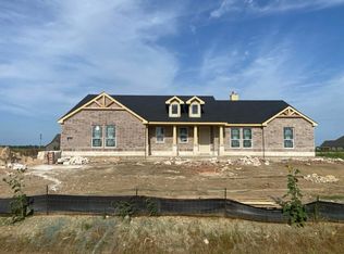150 Sunny Side Dr, Valley View, TX 76272