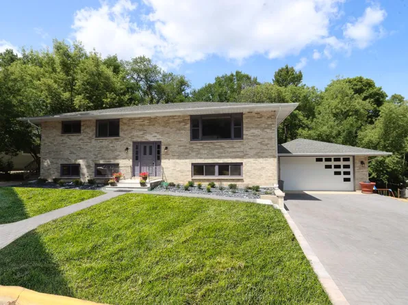 36 Liechty DRIVE, Williams Bay, WI 53191