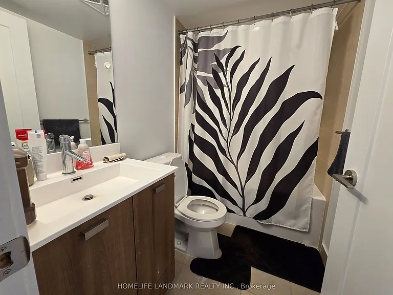275 Village Green Sq #1217 — Photo 8
