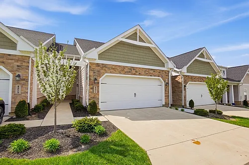 4375 Chesapeake Ln Photo 1