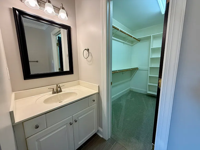 4036 Jaback Dr — Photo 39