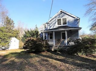 67 Gales Ferry Rd, Groton, CT 06340