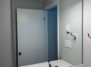 1 Grandview Dr #F, South Burlington, VT 05403