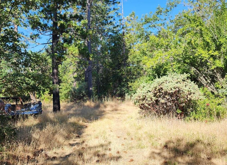 1st image of 8671 La Porte Rd