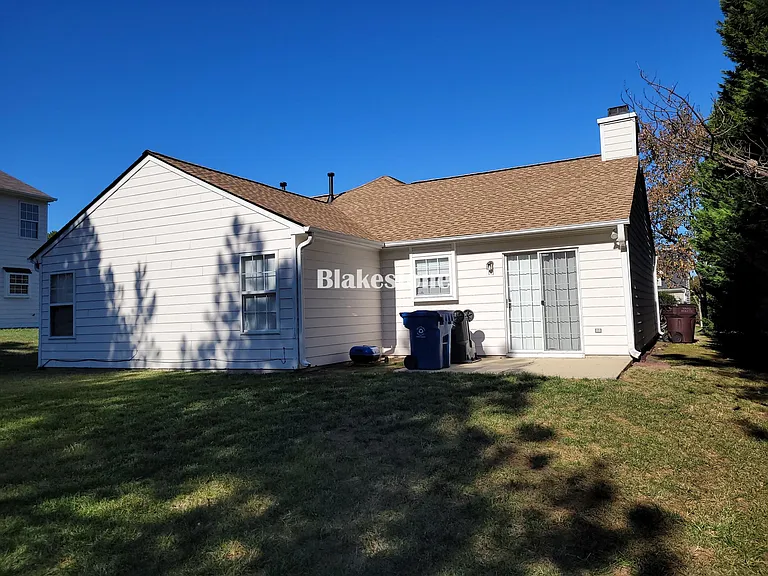 111 Lake Valley Ln — Photo 7