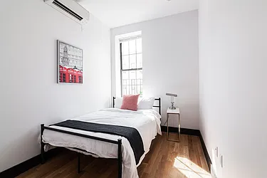 Rented by Rennit Inc.