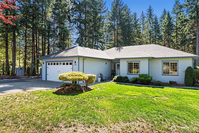 2nd image of 362 SW Ragle Court